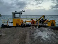 Баржа на продажу