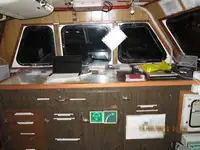 Буксир для перевозки экипажа на продажу