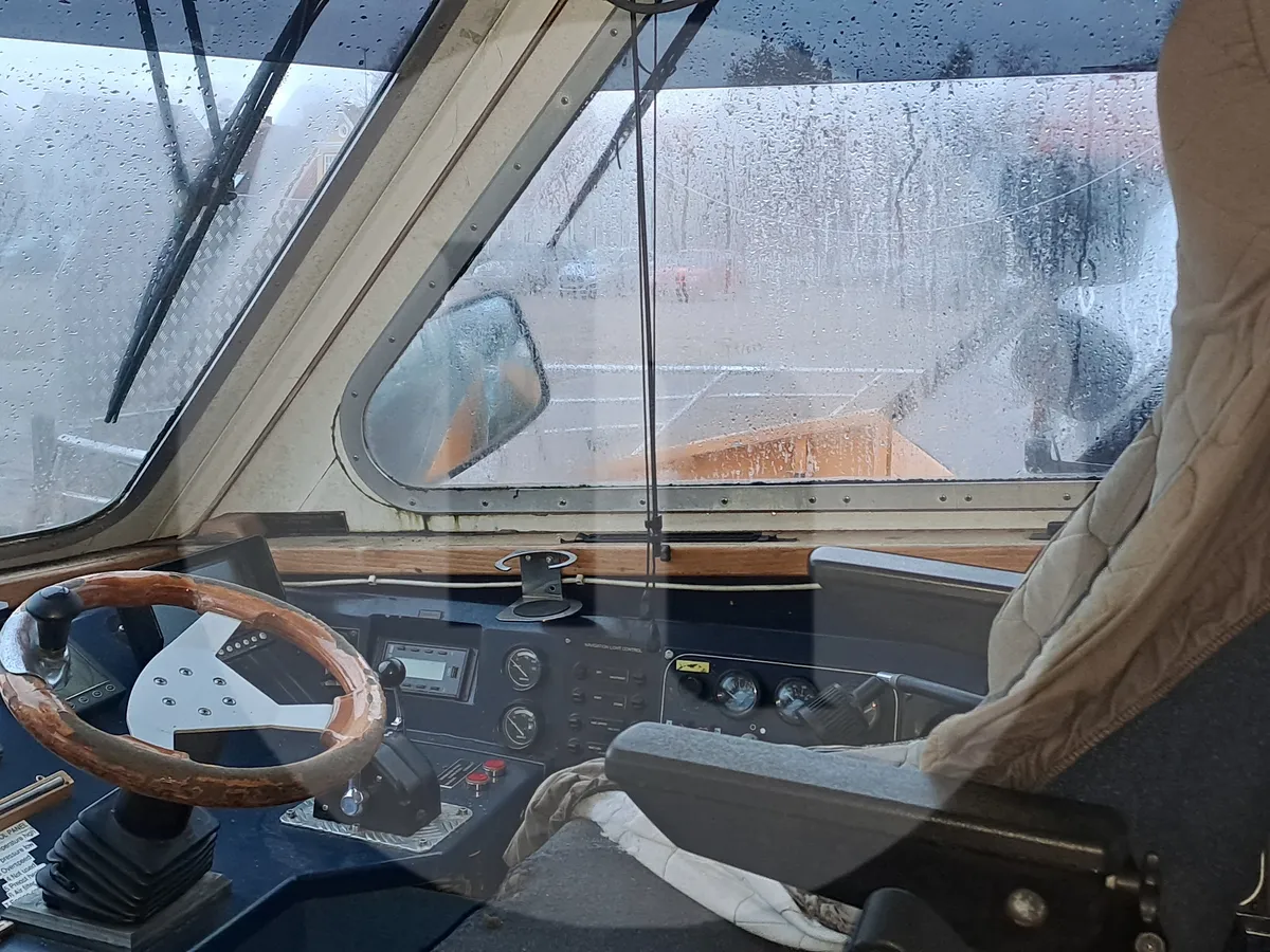 Паром на продажу