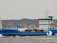 Нефтеналивной/химический танкер на продажу