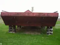Баржа на продажу