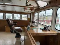 Буксир для перевозки экипажа на продажу