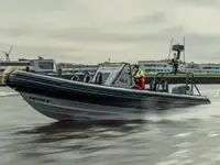 Жесткая надувная лодка на продажу