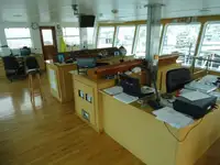 Паром на продажу