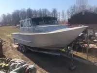 Рабочие суда на продажу