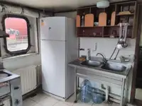 Баржа на продажу