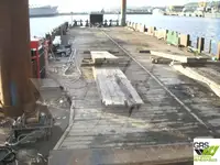 Баржа на продажу