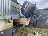 Катамаран на продажу