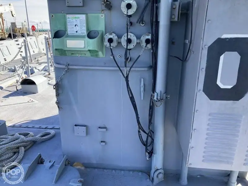 Десантный корабль-танкер на продажу