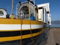 Баржа на продажу