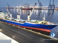 Рефрижераторное судно на продажу