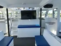 Катамаран на продажу