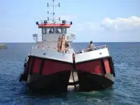 Баржа на продажу