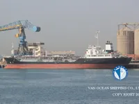 Нефтеналивной/химический танкер на продажу