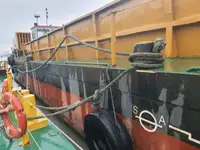 Баржа на продажу