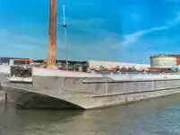 Буксир на продажу