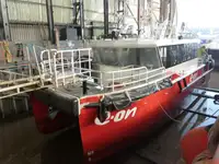 Катамаран на продажу
