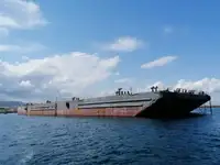 Баржа на продажу