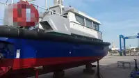 Буксир для перевозки экипажа на продажу