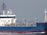 Нефтеналивной/химический танкер на продажу