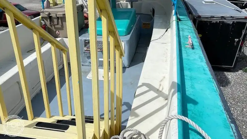 Круизное судно на продажу