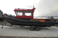 Жесткая надувная лодка на продажу