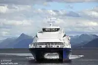 Катамаран на продажу