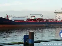 Нефтеналивной/химический танкер на продажу