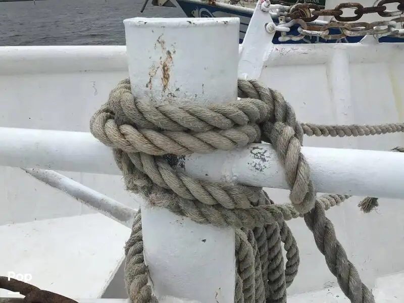 Траулер на продажу