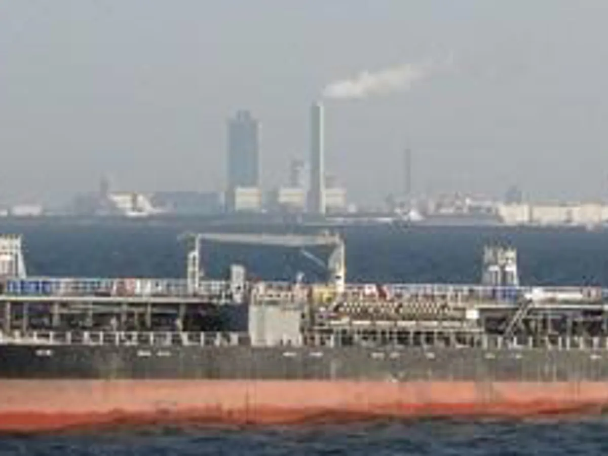 Нефтеналивной/химический танкер на продажу