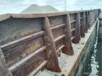 Баржа на продажу