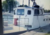 Баржа на продажу