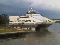 Буксир для перевозки экипажа на продажу