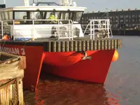 Катамаран на продажу
