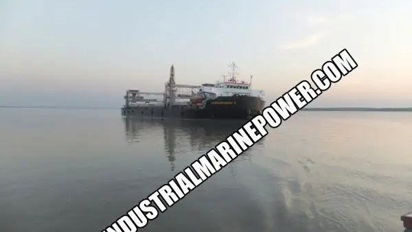 Баржа на продажу