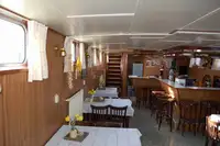 Баржа на продажу