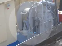 Судно для перевозки живой рыбы на продажу
