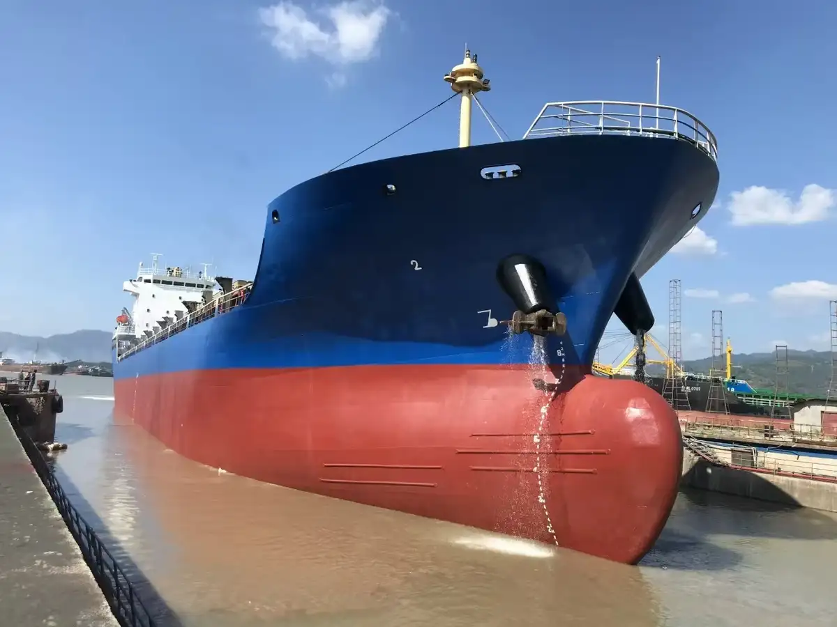 Многоцелевое судно на продажу