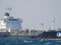 Нефтеналивной/химический танкер на продажу