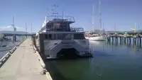 Катамаран на продажу