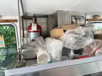 Катамаран на продажу