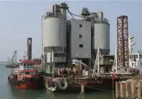 Баржа на продажу