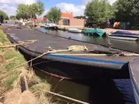 Баржа на продажу