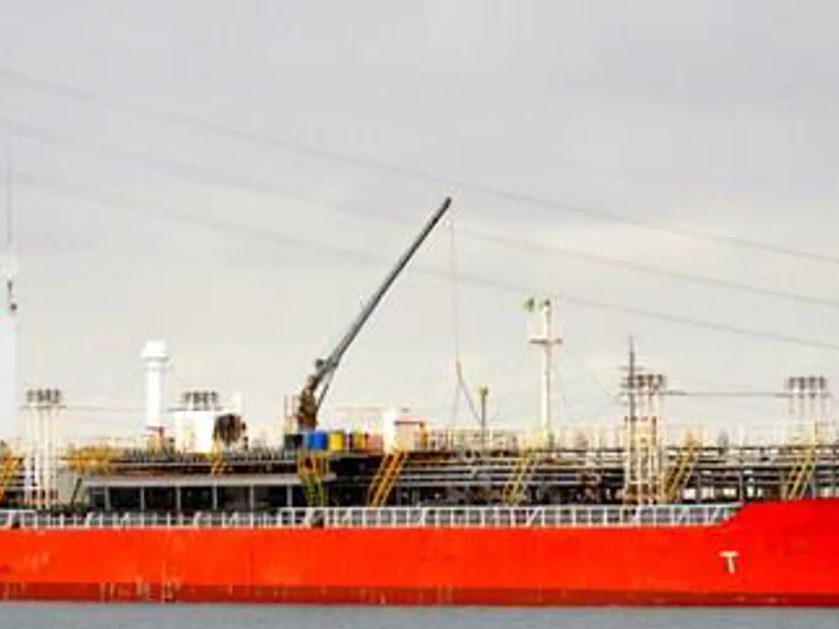 Нефтеналивной/химический танкер на продажу