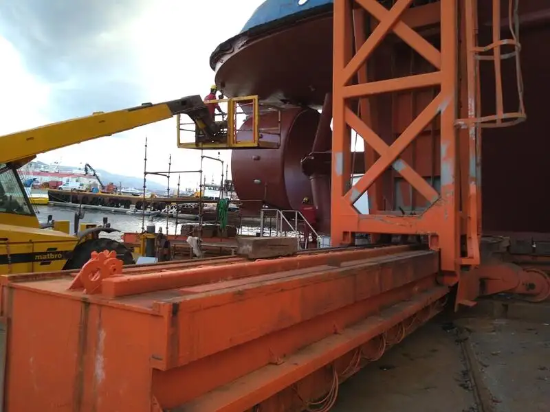 Буксир на продажу