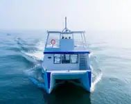 Катамаран на продажу