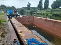 Баржа на продажу