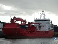 Рефрижераторное судно на продажу