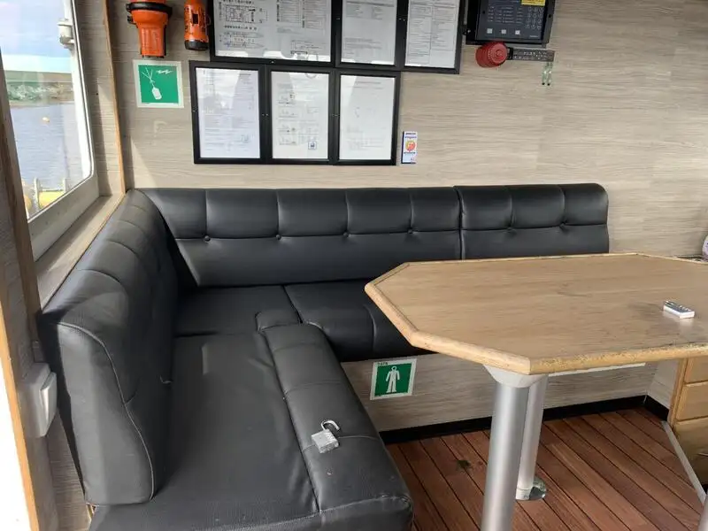 Катамаран на продажу
