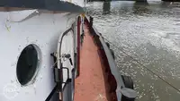 Буксир на продажу